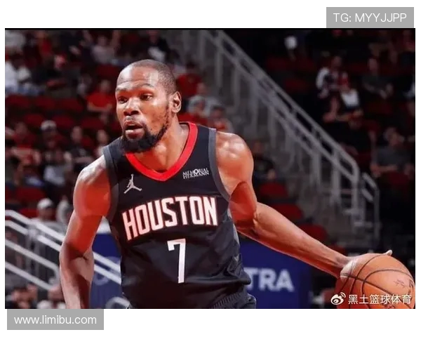 杜兰特与萌娃石头剪子布两连胜，暖心互动萌翻全场